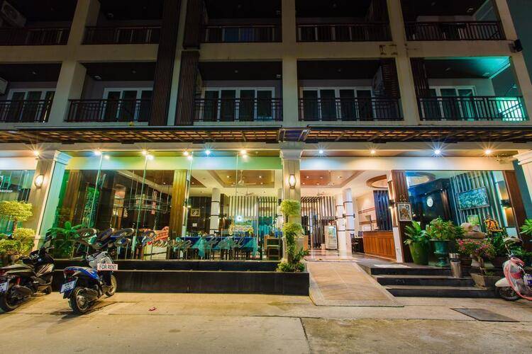 77 Patong Hotel & Spa (Ex. Azure Bangla Phuket)