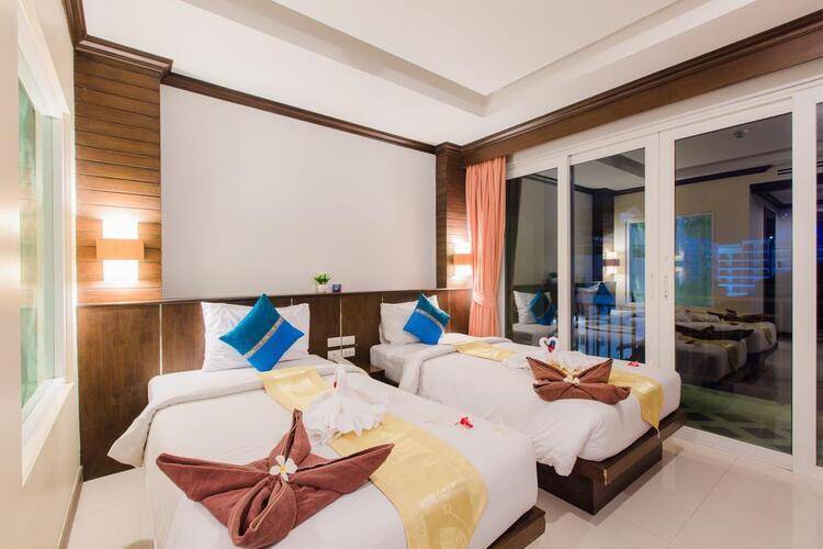 77 Patong Hotel & Spa (Ex. Azure Bangla Phuket)