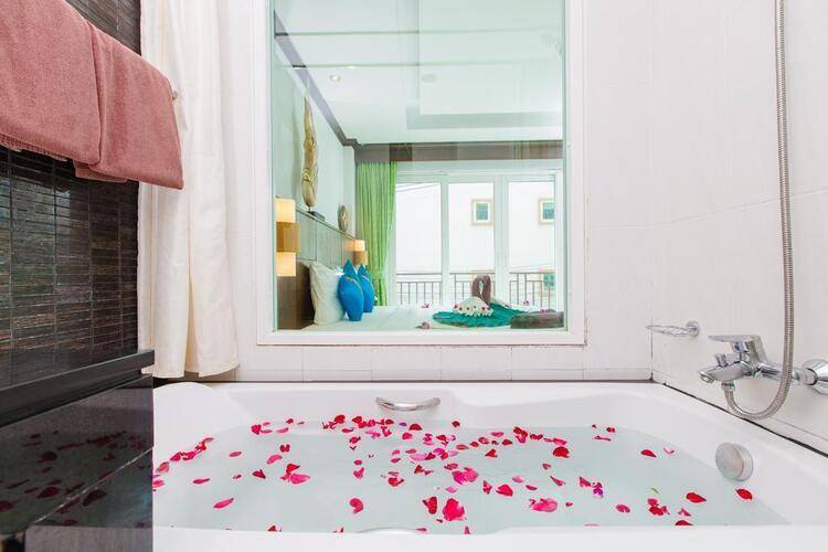 77 Patong Hotel & Spa (Ex. Azure Bangla Phuket)