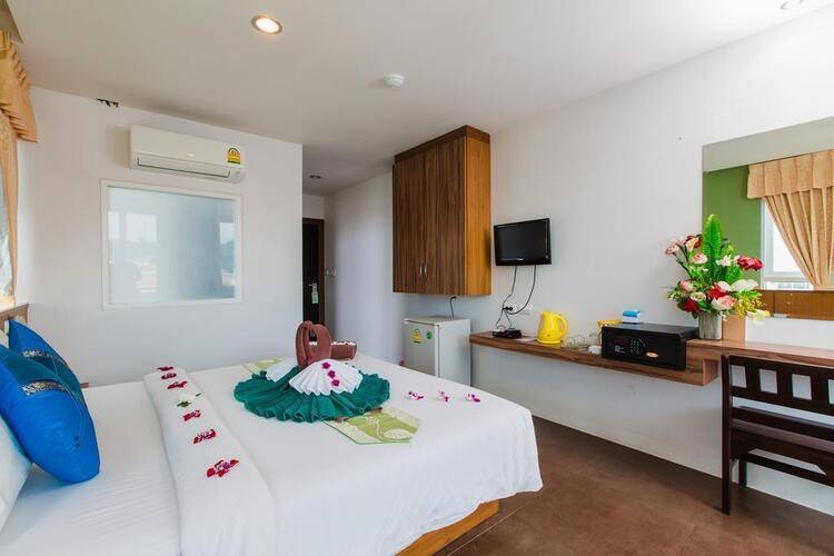 77 Patong Hotel & Spa (Ex. Azure Bangla Phuket)