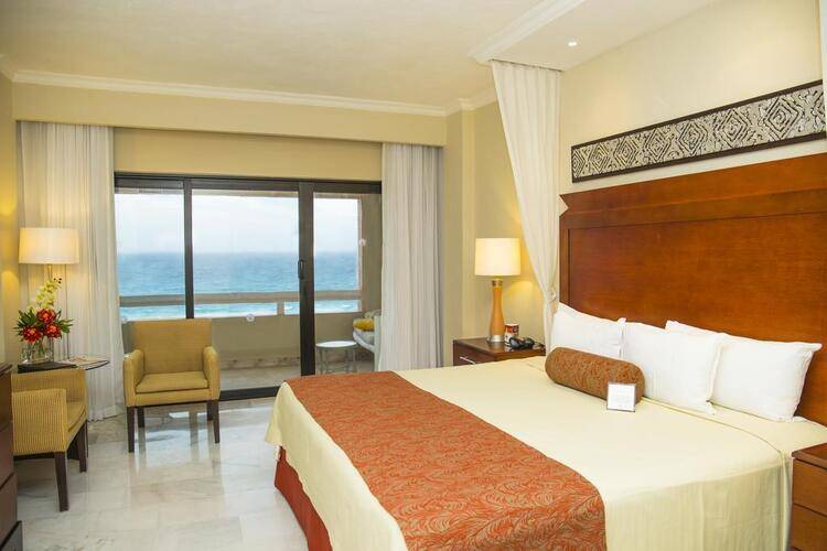 Omni Cancun Hotel & Villas