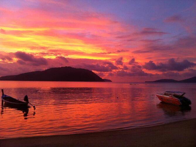Friendship Beach Resort & Atmanjai Wellness Centre
