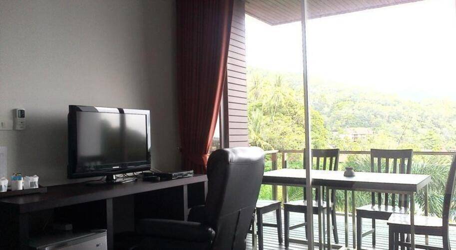 Lae Lay Suites Resort