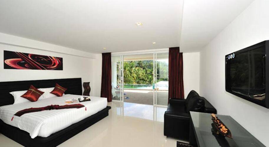 Lae Lay Suites Resort