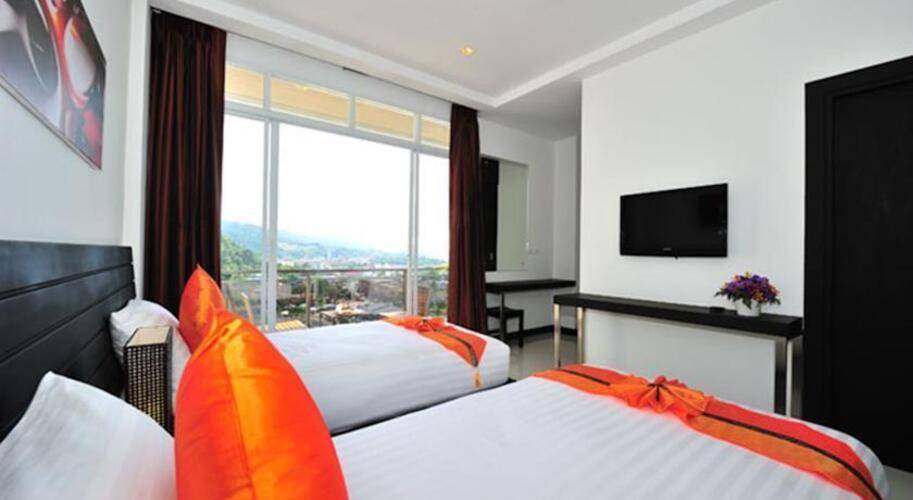 Lae Lay Suites Resort