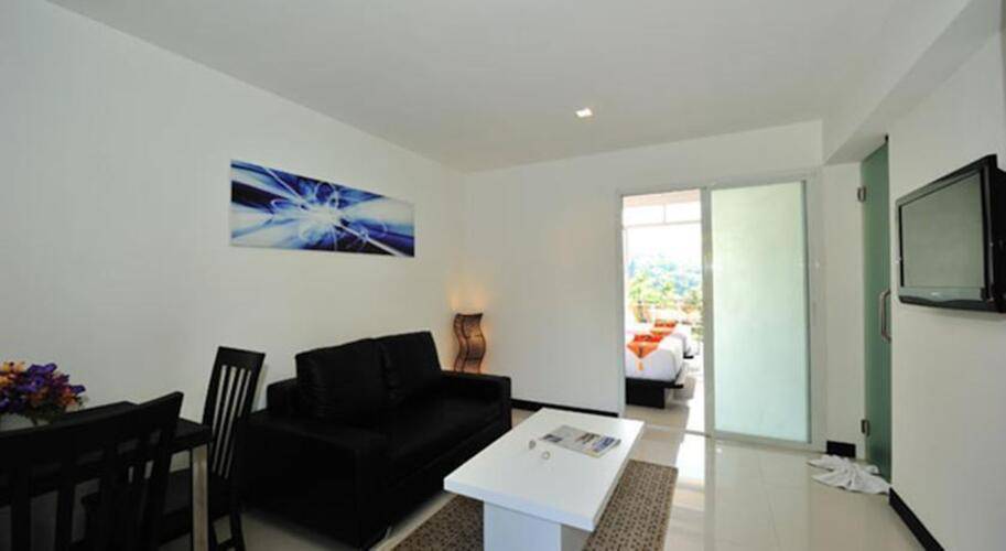 Lae Lay Suites Resort
