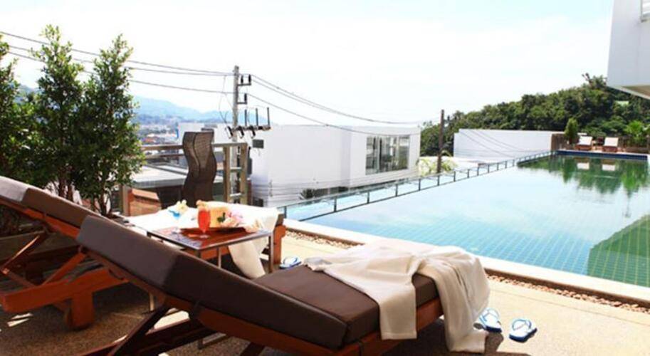 Lae Lay Suites Resort