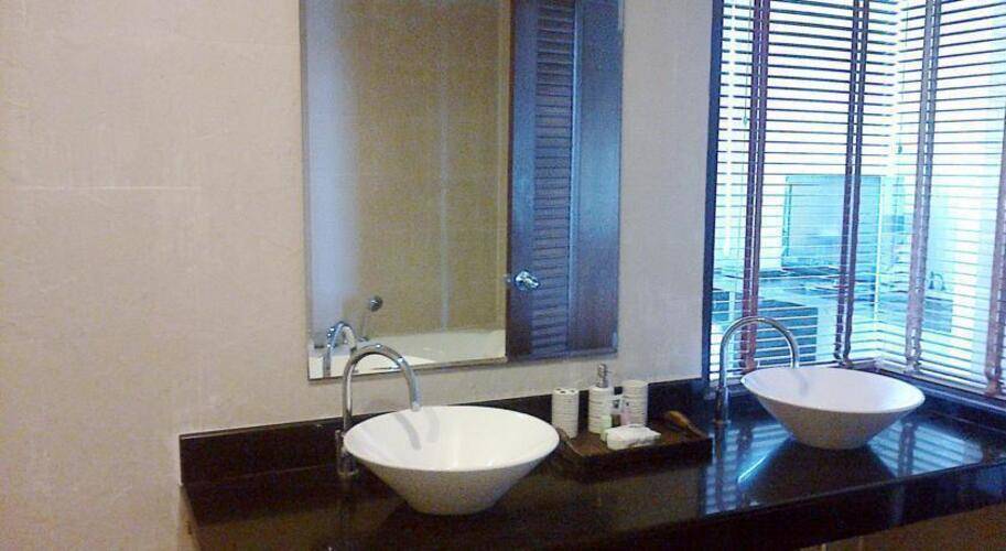 Lae Lay Suites Resort
