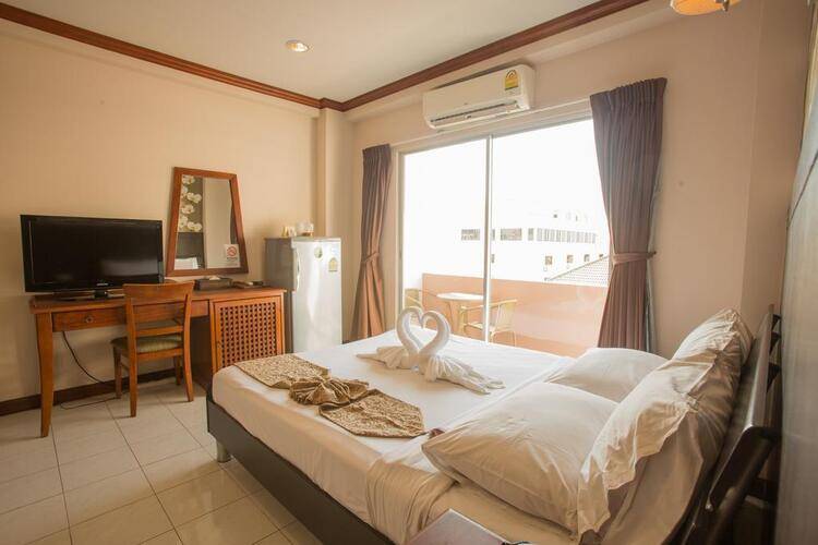 Inn House Hotel