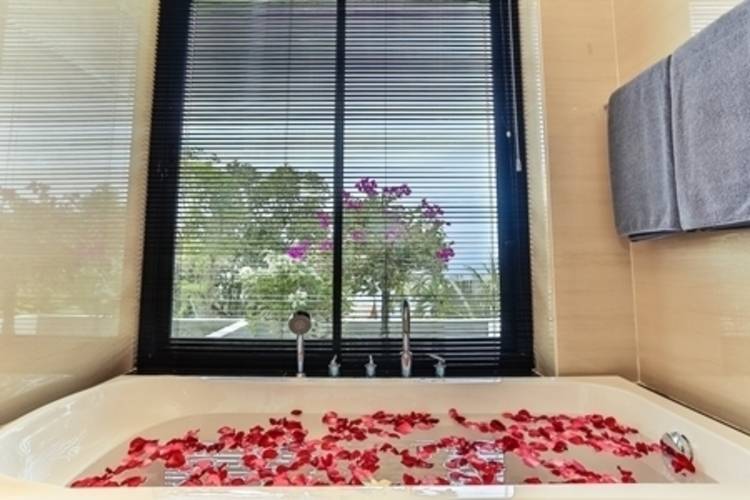Ayara Kamala Resort & Spa