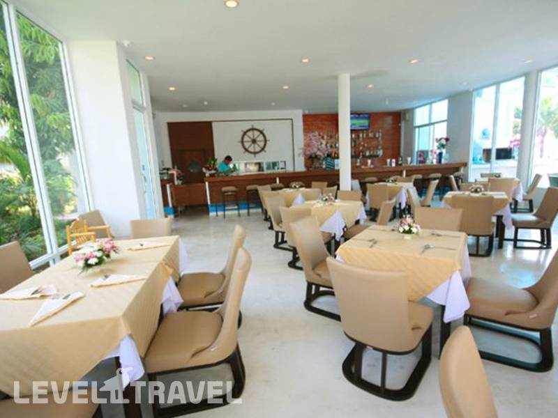 Фотография Nautical Inn Hotel
