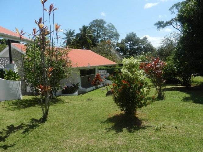 Daniella's Bungalows