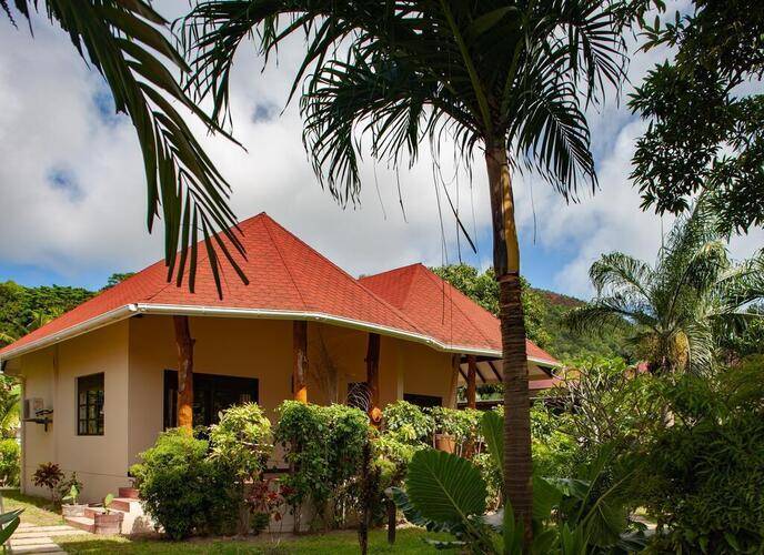 Les Lauriers Hotel & Restaurant