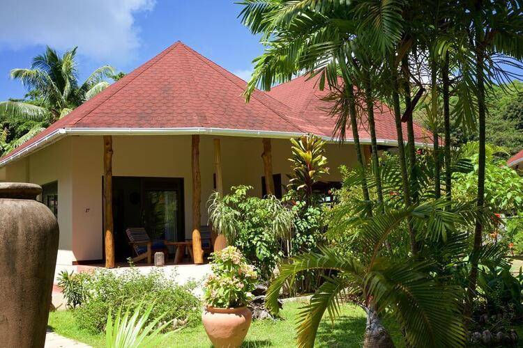 Les Lauriers Hotel & Restaurant