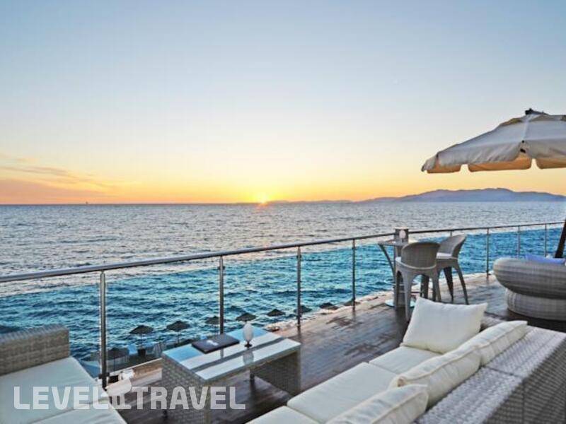 Фотография Charisma De Luxe Hotel