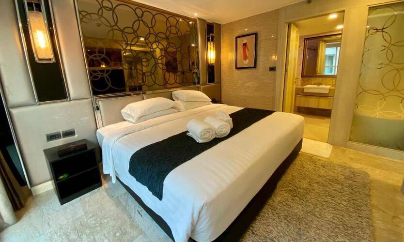 The Sanctuary Phratamnak Hotel Pattaya (ex. Centara Grand Pratamnak Pattaya)