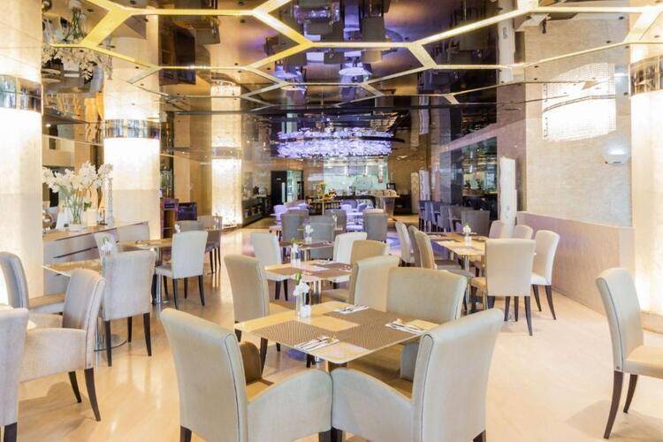 The Sanctuary Phratamnak Hotel Pattaya (ex. Centara Grand Pratamnak Pattaya)