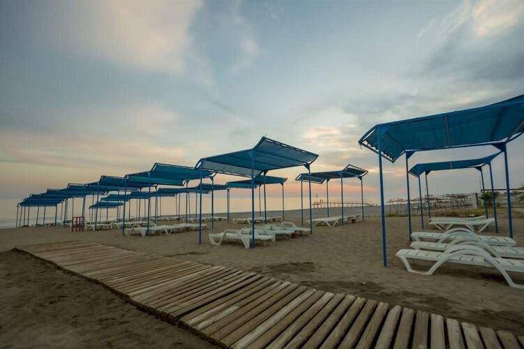 Limoncello Sandy Beach
