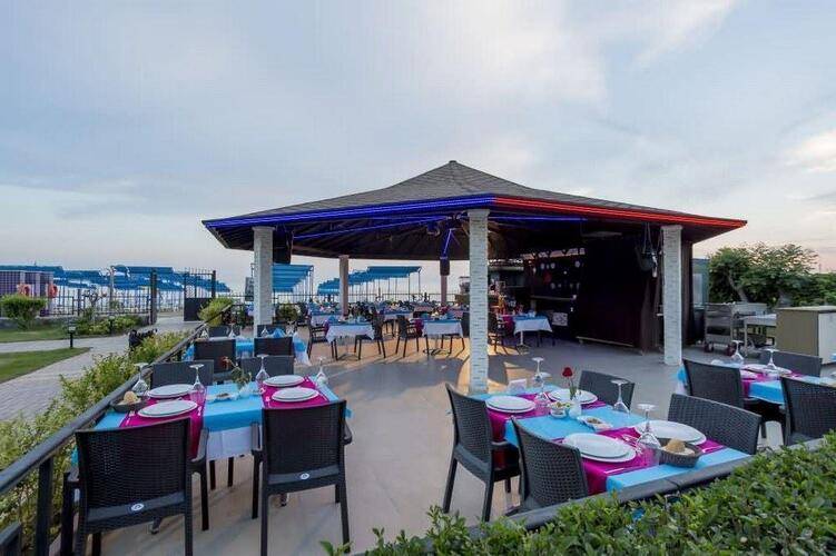 Limoncello Sandy Beach