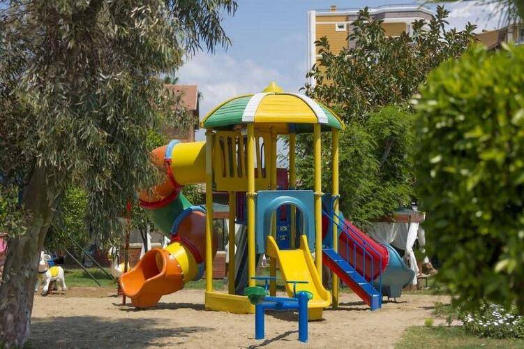 Limoncello Sandy Beach