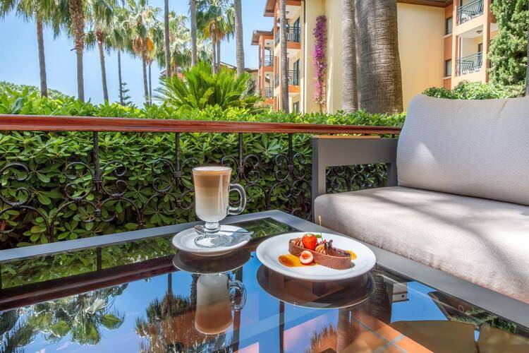 Miramare Queen Hotel