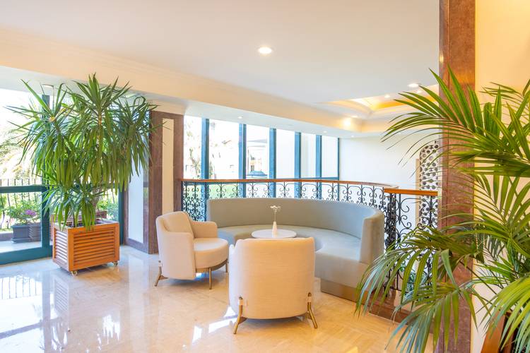 Miramare Queen Hotel