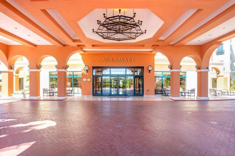 Miramare Queen Hotel