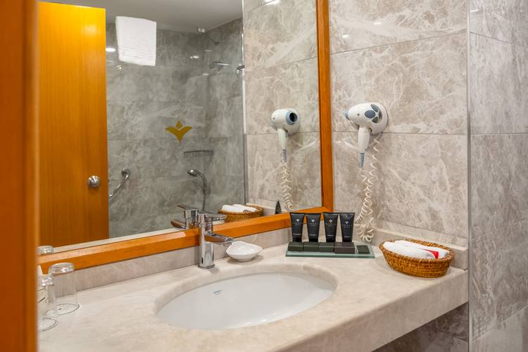 Miramare Queen Hotel