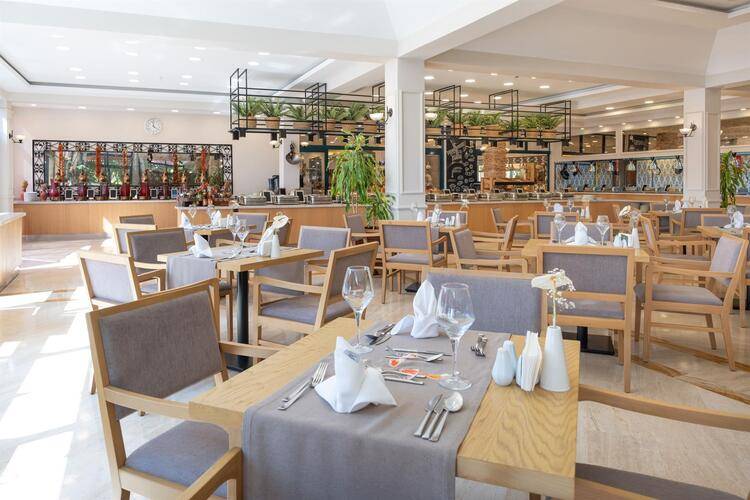 Miramare Queen Hotel