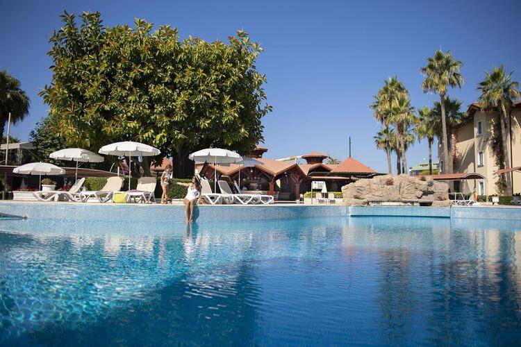 Miramare Queen Hotel
