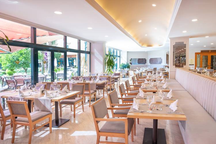 Miramare Queen Hotel