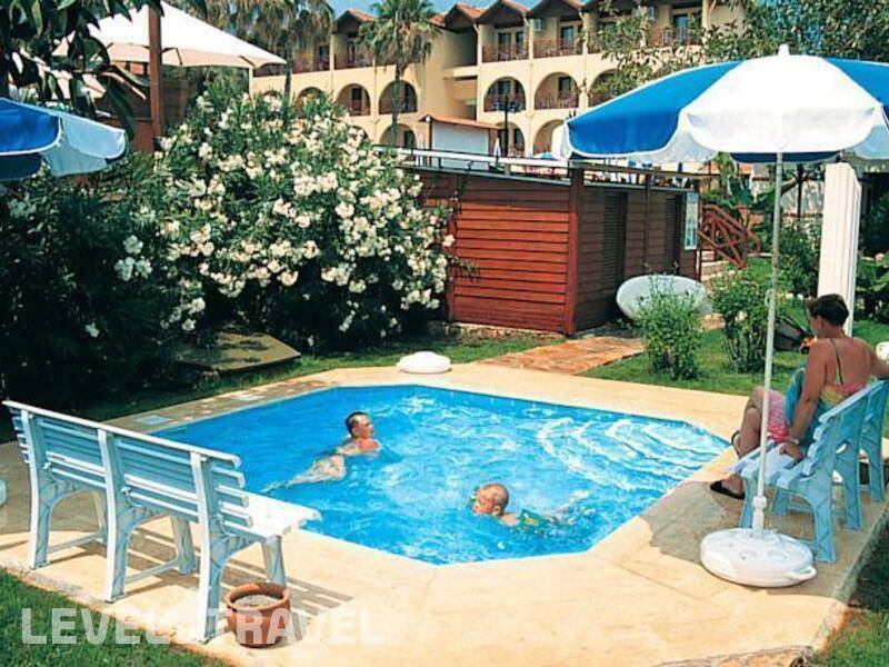 Фотография Club Tropical Beach Hotel