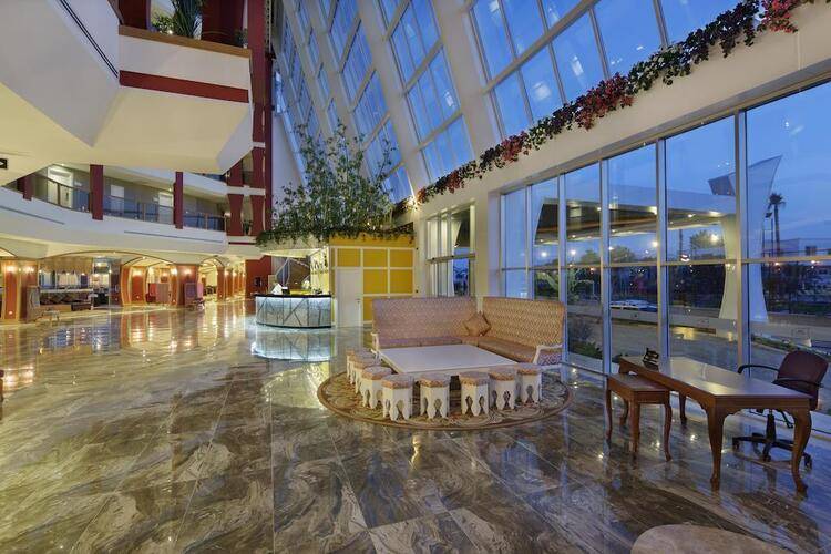 Senza Hotels The Inn Resort & Spa