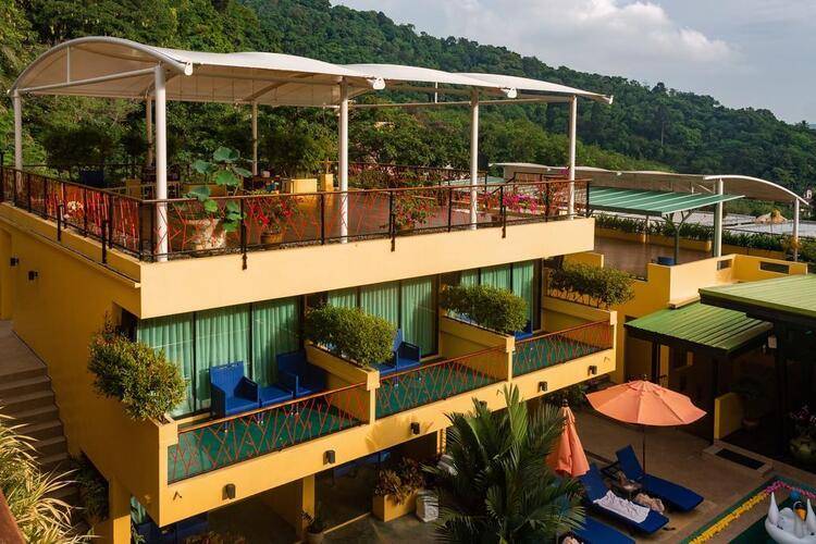 CC's Hideaway Hotel (Ex.C.C. Blooms)