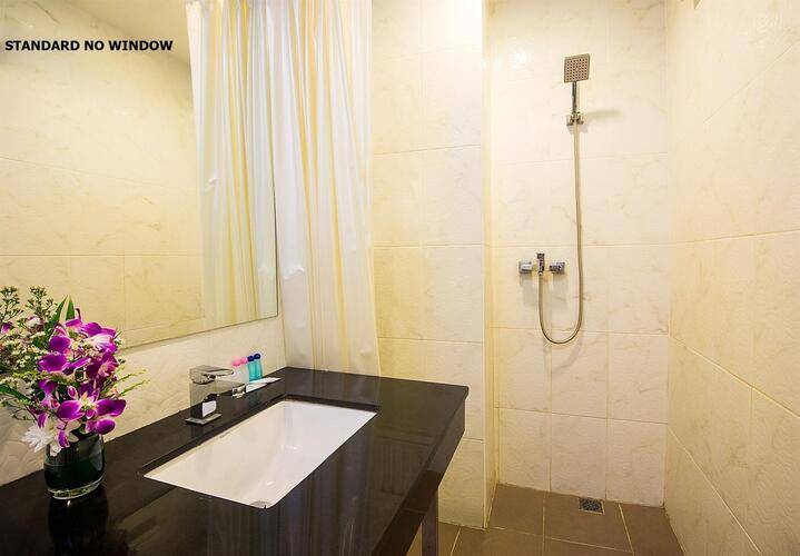 Patong Platinums Hotel (Ex.Tuana Patong Holiday Hotel)