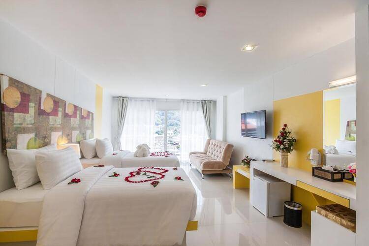Patong Platinums Hotel (Ex.Tuana Patong Holiday Hotel)