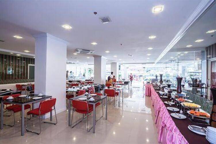 Patong Platinums Hotel (Ex.Tuana Patong Holiday Hotel)