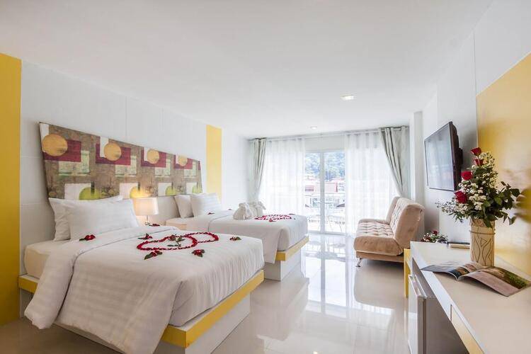 Patong Platinums Hotel (Ex.Tuana Patong Holiday Hotel)