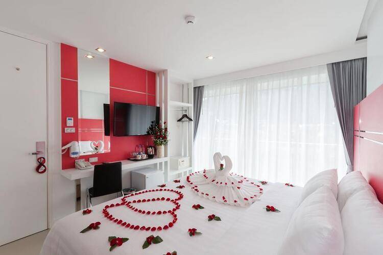 Patong Platinums Hotel (Ex.Tuana Patong Holiday Hotel)