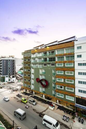 Patong Platinums Hotel (Ex.Tuana Patong Holiday Hotel)