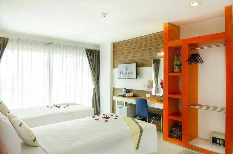 Patong Platinums Hotel (Ex.Tuana Patong Holiday Hotel)