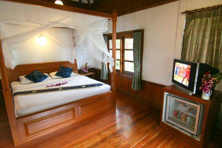Sand Sea Resort & Spa