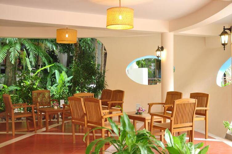 Patong Lodge Hotel