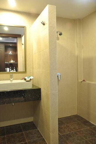 Patong Lodge Hotel
