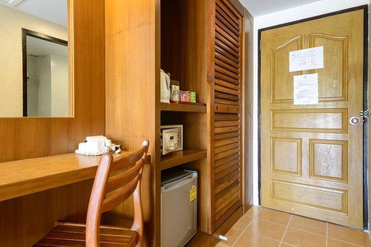 Patong Lodge Hotel