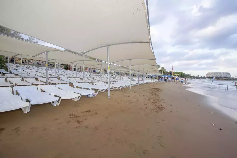 Armas Green Fugla Beach