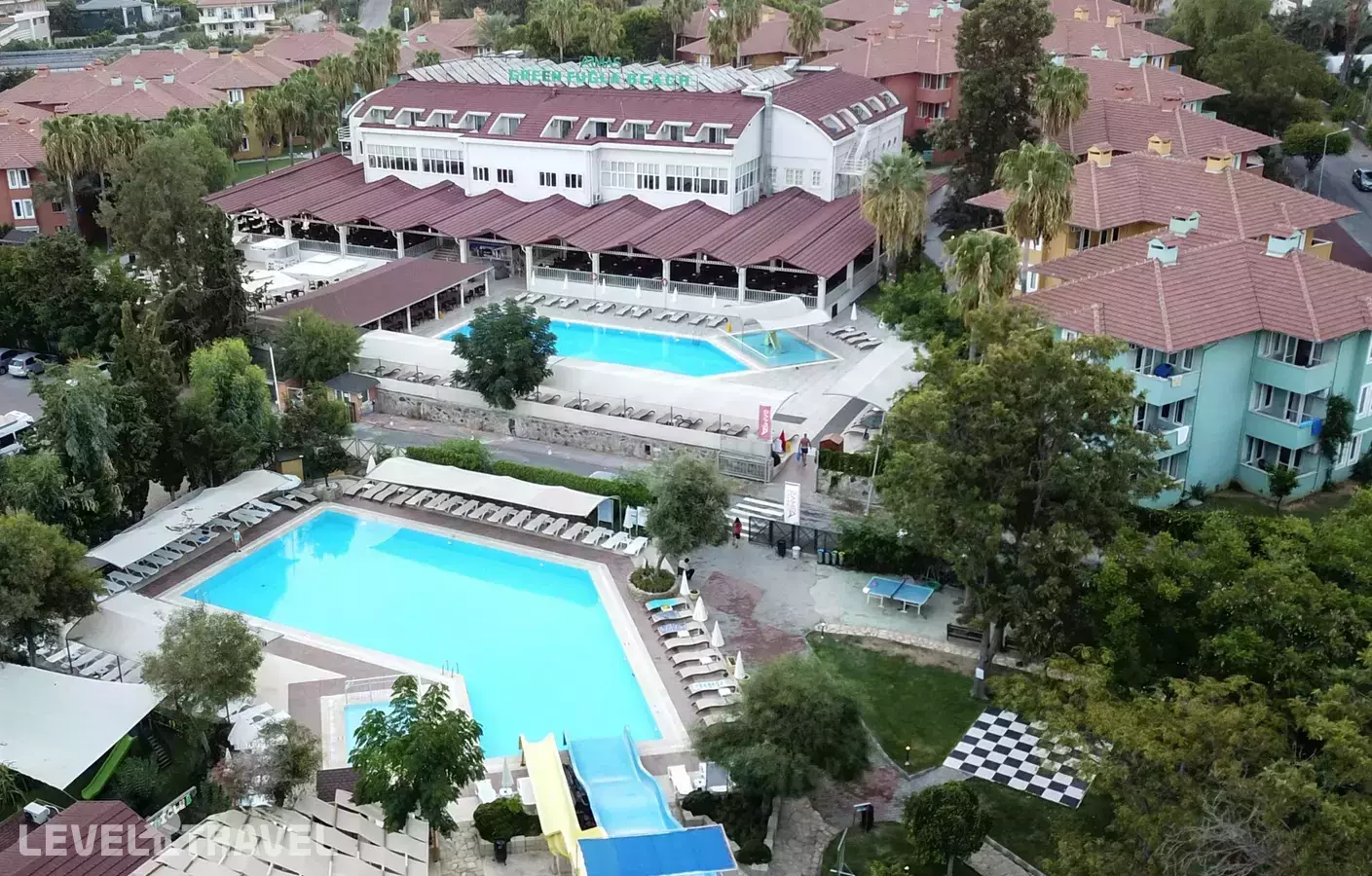 Armas Green Fugla Beach