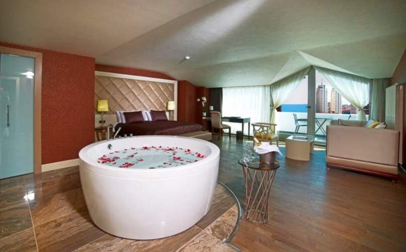 Taba Luxury Suites Hotel