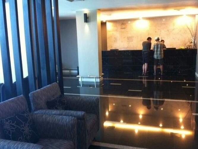 Sea Me Spring Too Hotel