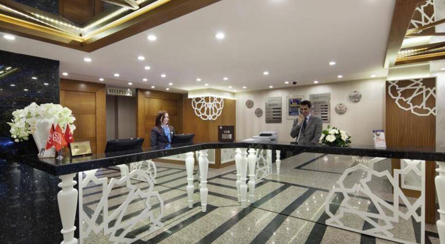 Best Western Plus Khan Hotel